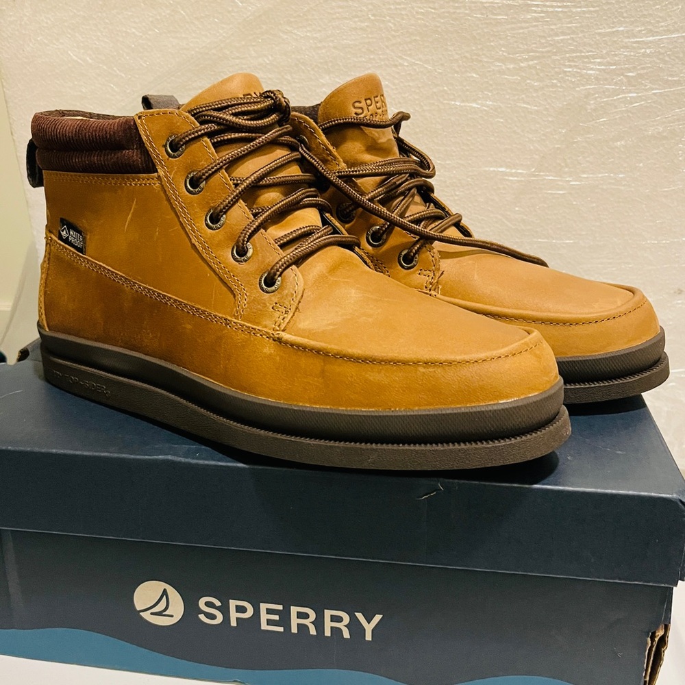 Sperry NWT Men's Wheat/Tan Leather Chukka Boots - Picture 4 of 14